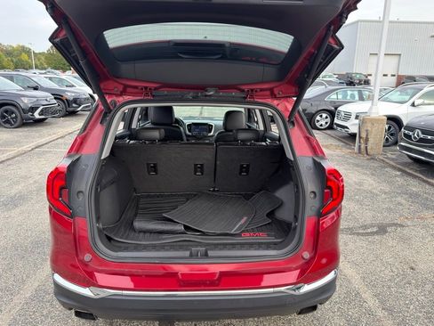 Used 2019 GMC Terrain SLT w/ Preferred Package image 28