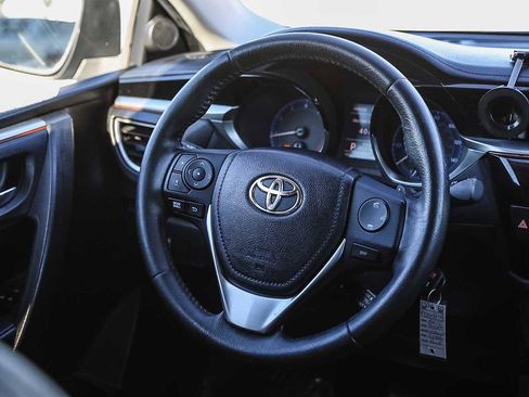 Used 2015 Toyota Corolla L image 15