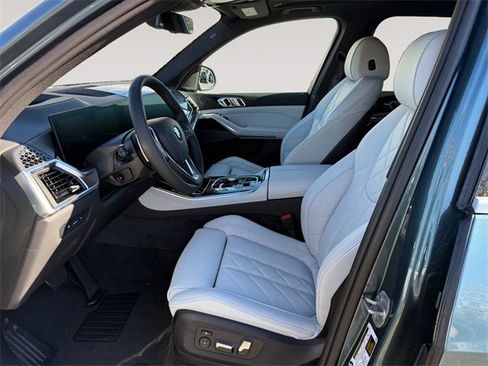 New 2026 BMW X5 xDrive40i w/ Premium Package image 9
