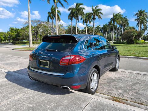 Used 2014 Porsche Cayenne AWD/4WD image 21