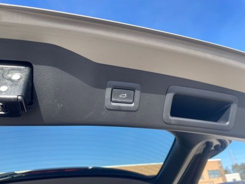 Used 2025 MAZDA CX-5 AWD 2.5 S w/ Preferred Package image 22