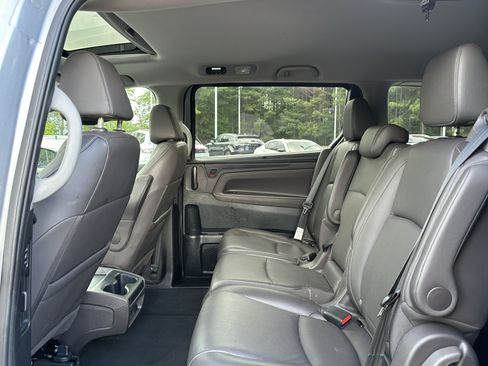 Used 2023 Honda Odyssey EX-L image 9