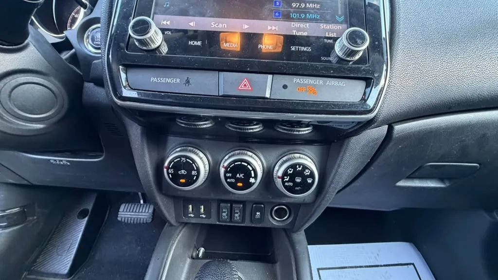 Used 2022 Mitsubishi Outlander Sport SE FWD image 26