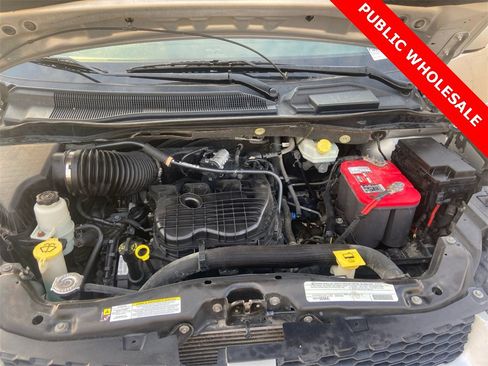 Used 2012 Dodge Grand Caravan R/T image 37