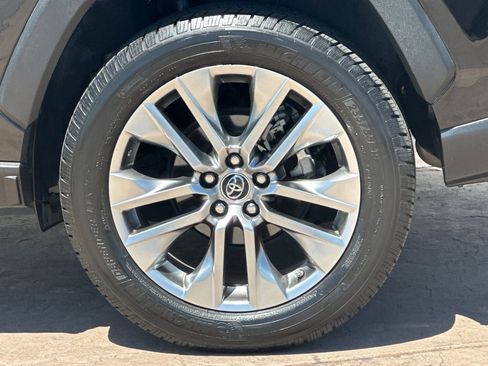 Certified 2019 Toyota RAV4 Limited w/ Advanced Technology Package AWD/4WD image 33