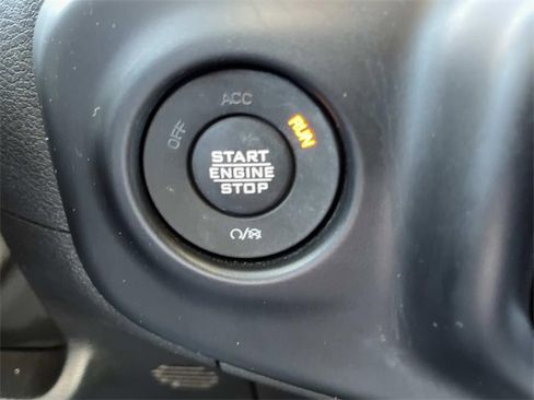 Used 2022 Jeep Gladiator Rubicon w/ LED Lighting Group image 33