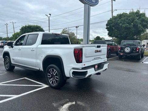 Used 2025 GMC Sierra 1500 AT4 w/ AT4 Premium Package AWD/4WD image 5