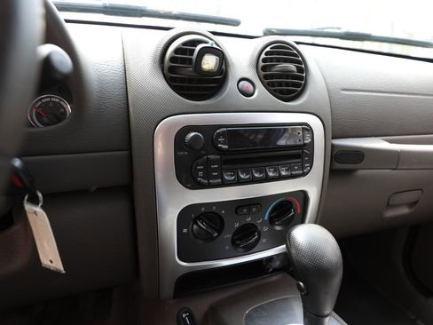 Used 2007 Jeep Liberty Limited AWD/4WD image 19