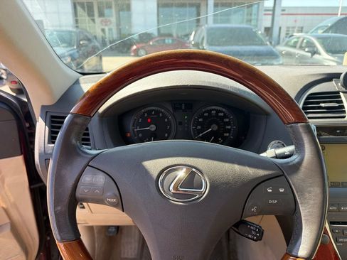 Used 2007 Lexus ES 350 w/ Premium Plus Pkg FWD image 17