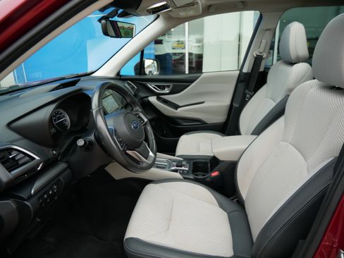 Used 2023 Subaru Forester Premium image 8