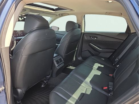 Used 2023 Honda Accord EX-L image 10