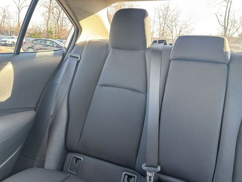 Used 2025 Toyota Corolla LE image 37