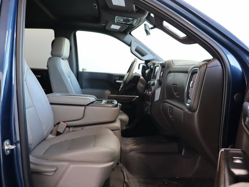 Used 2022 Chevrolet Silverado 1500 LTZ w/ LTZ Convenience Package II AWD/4WD image 18
