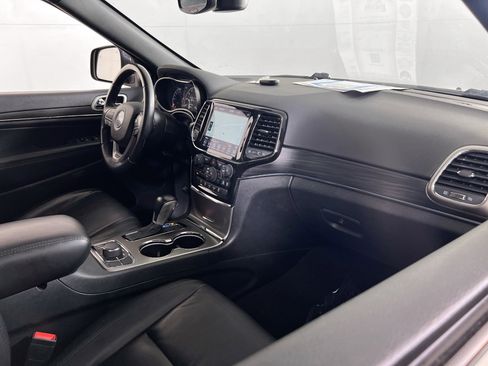 Used 2022 Jeep Grand Cherokee Limited image 28