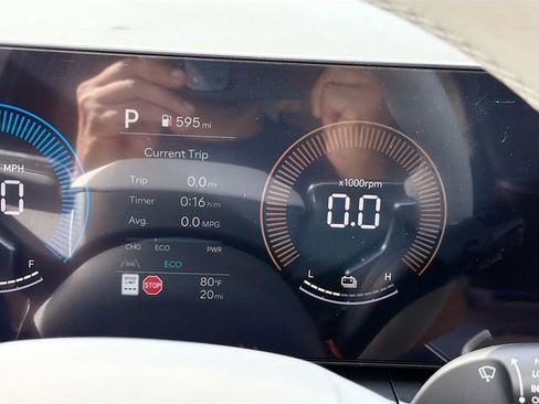 New 2026 Hyundai Santa Fe SE image 12