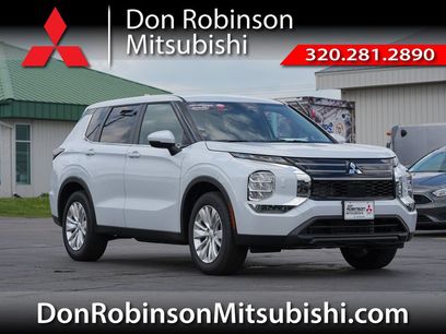New 2026 Mitsubishi Outlander ES