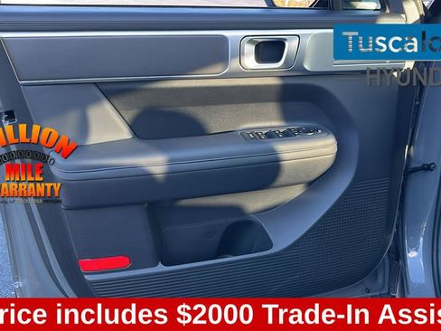 Used 2025 Hyundai Santa Fe SEL image 13