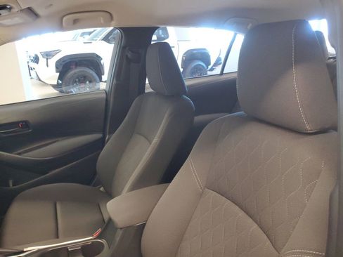 Used 2023 Toyota Corolla LE image 16