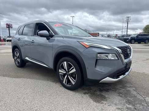 Used 2023 Nissan Rogue Platinum w/ Platinum Premium Package image 9