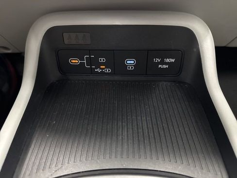 Used 2024 Hyundai Kona SEL image 19