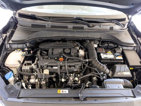 Used 2023 Hyundai Kona Limited image 31