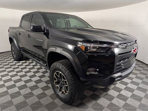 Used 2023 Chevrolet Colorado ZR2 w/ ZR2 Convenience Package III image 9