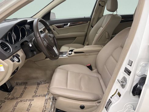 Used 2014 Mercedes-Benz C 300 4MATIC Sedan image 11