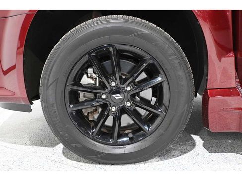 Used 2019 Dodge Grand Caravan SE FWD image 12