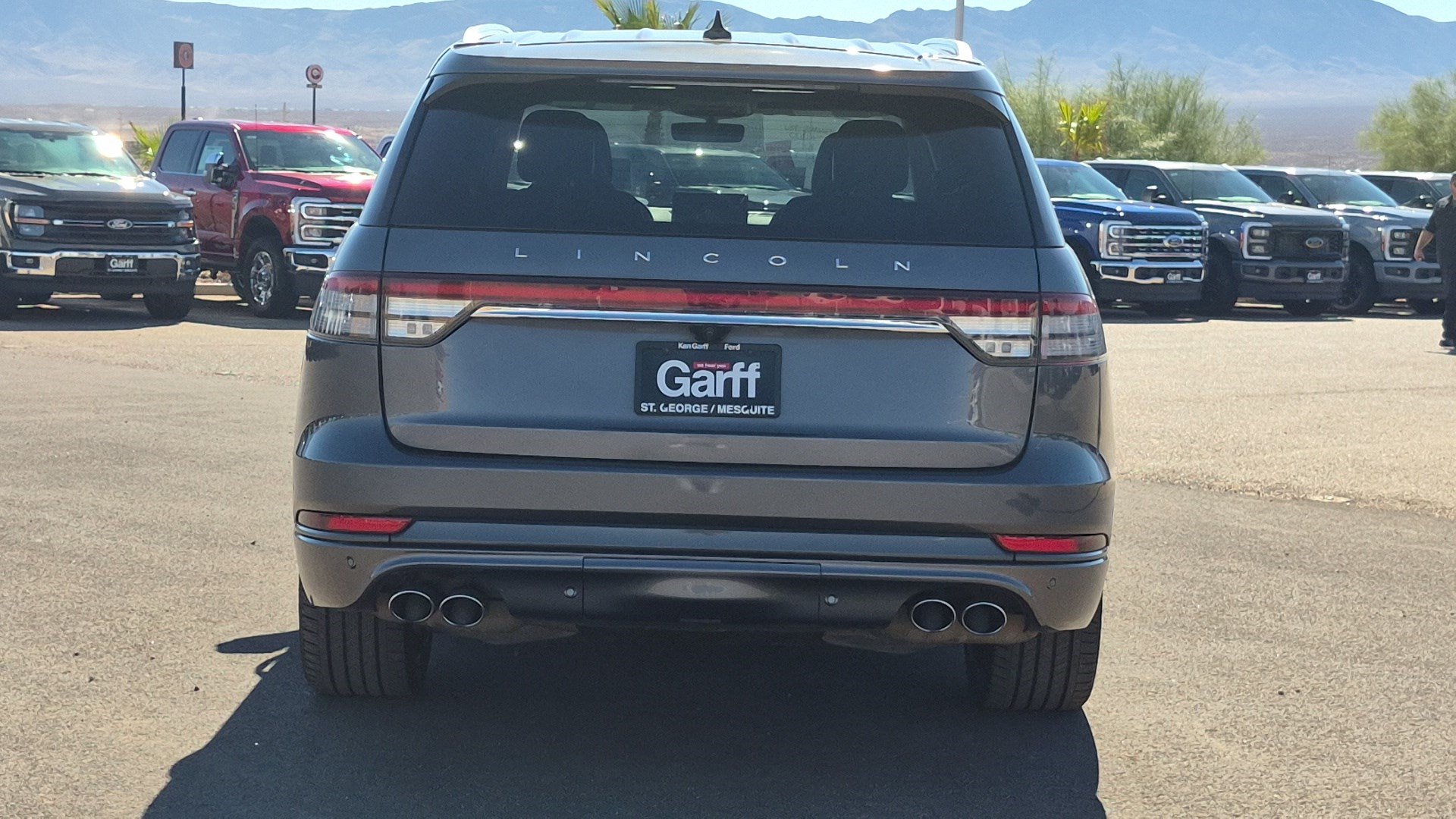 Used 2022 Lincoln Aviator Reserve w/ Equipment Group 201A AWD/4WD image 4