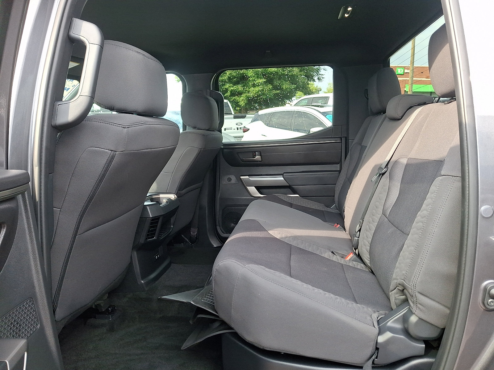 Used 2025 Toyota Tundra SR5 w/ SR5 Convenience Package AWD/4WD image 10