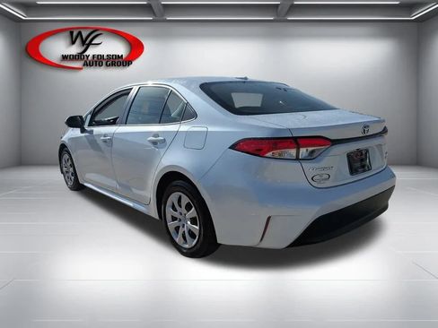 Used 2025 Toyota Corolla LE w/ Convenience Package FWD image 7