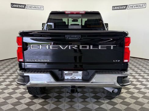 Used 2025 Chevrolet Silverado 2500 LTZ w/ LTZ Plus Package AWD/4WD image 5