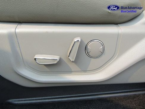 Used 2018 Ford F150 Lariat w/ Equipment Group 502A Luxury AWD/4WD image 30