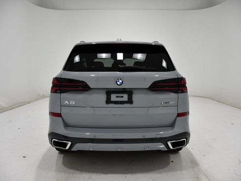 Used 2024 BMW X5 xDrive40i w/ M Sport Package AWD/4WD image 4