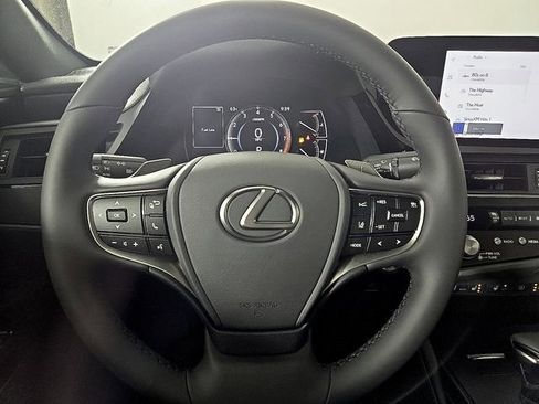 New 2025 Lexus ES 350 350 image 19
