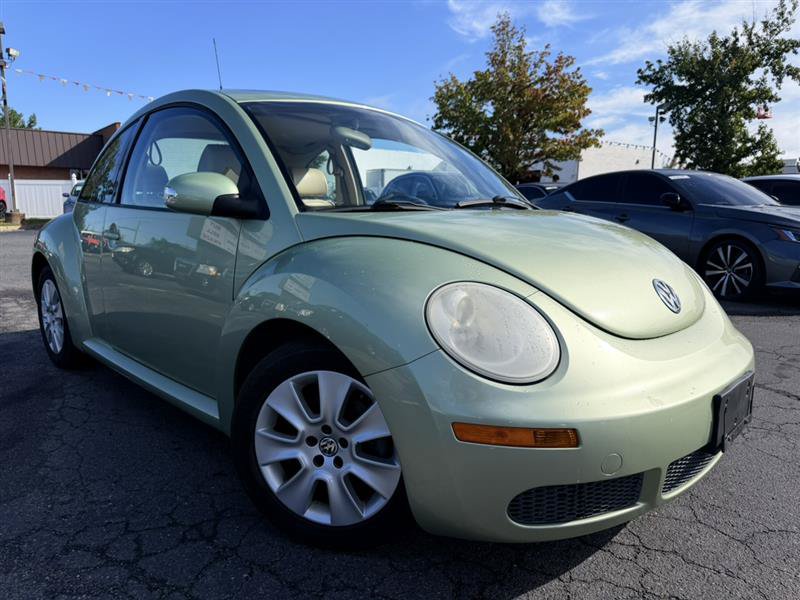 Used 2008 Volkswagen Beetle Coupe FWD image 3