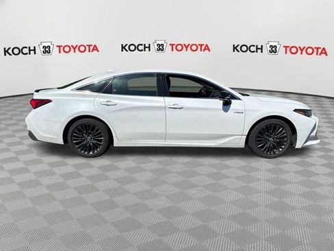 Used 2020 Toyota Avalon XSE w/ All Weather Liner Package FWD image 9