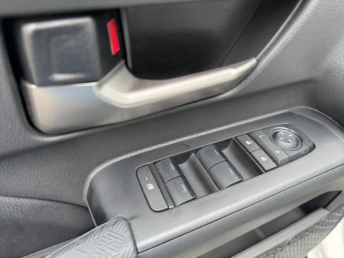 Used 2025 Toyota Tacoma TRD Off-Road AWD/4WD image 16