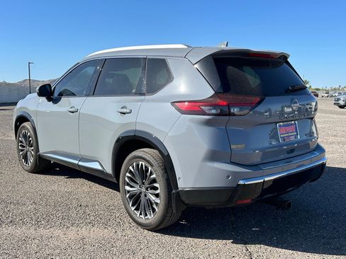 Used 2024 Nissan Rogue Platinum w/ Platinum Premium Package FWD image 8