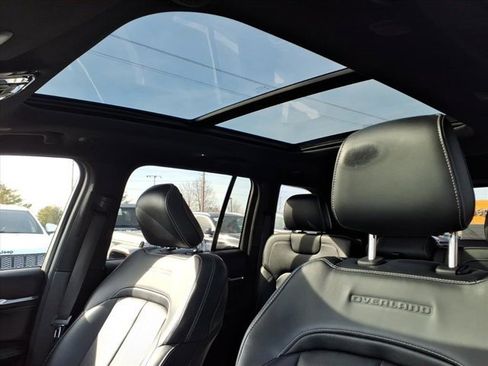 Used 2023 Jeep Grand Cherokee Overland image 25