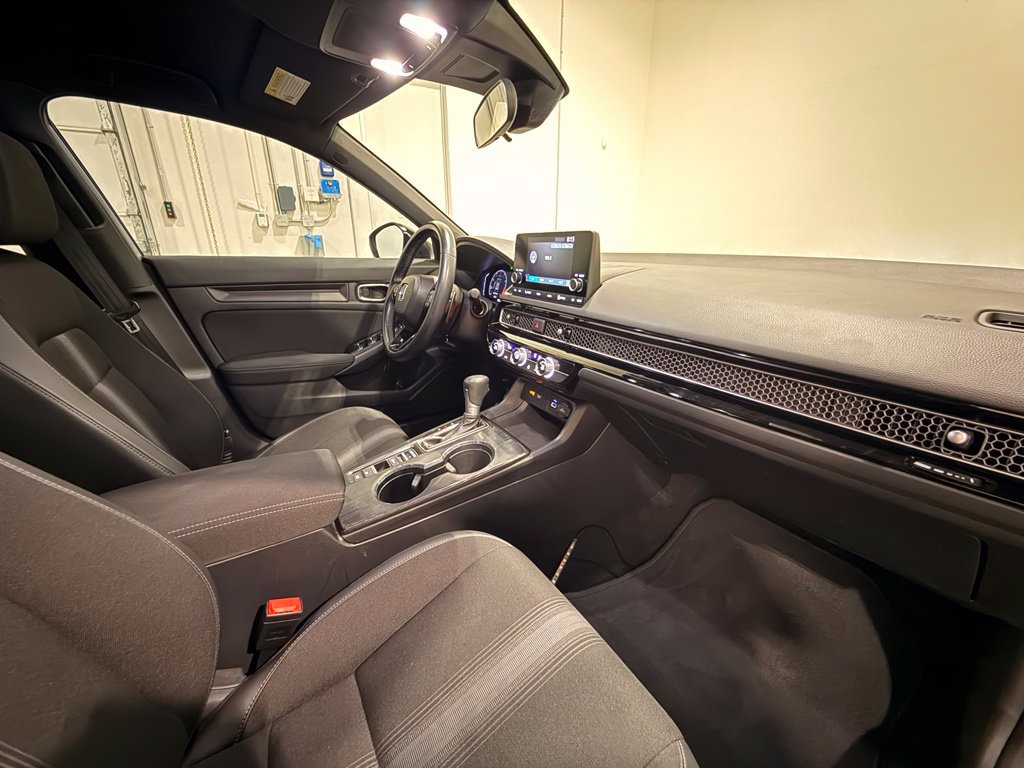 Used 2024 Honda Civic Sport image 28