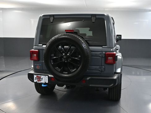 Used 2024 Jeep Wrangler Unlimited Sahara AWD/4WD image 7