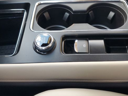 New 2026 Lincoln Corsair Premiere image 24