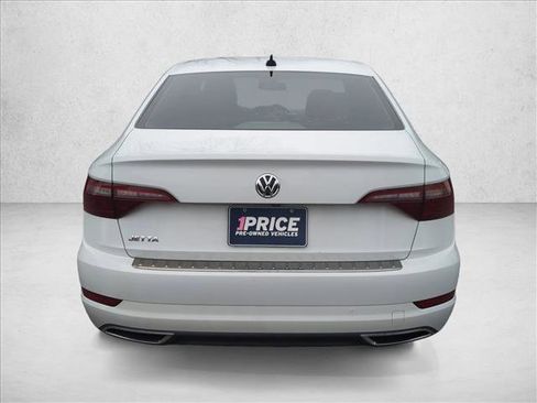 Used 2020 Volkswagen Jetta R-Line image 6