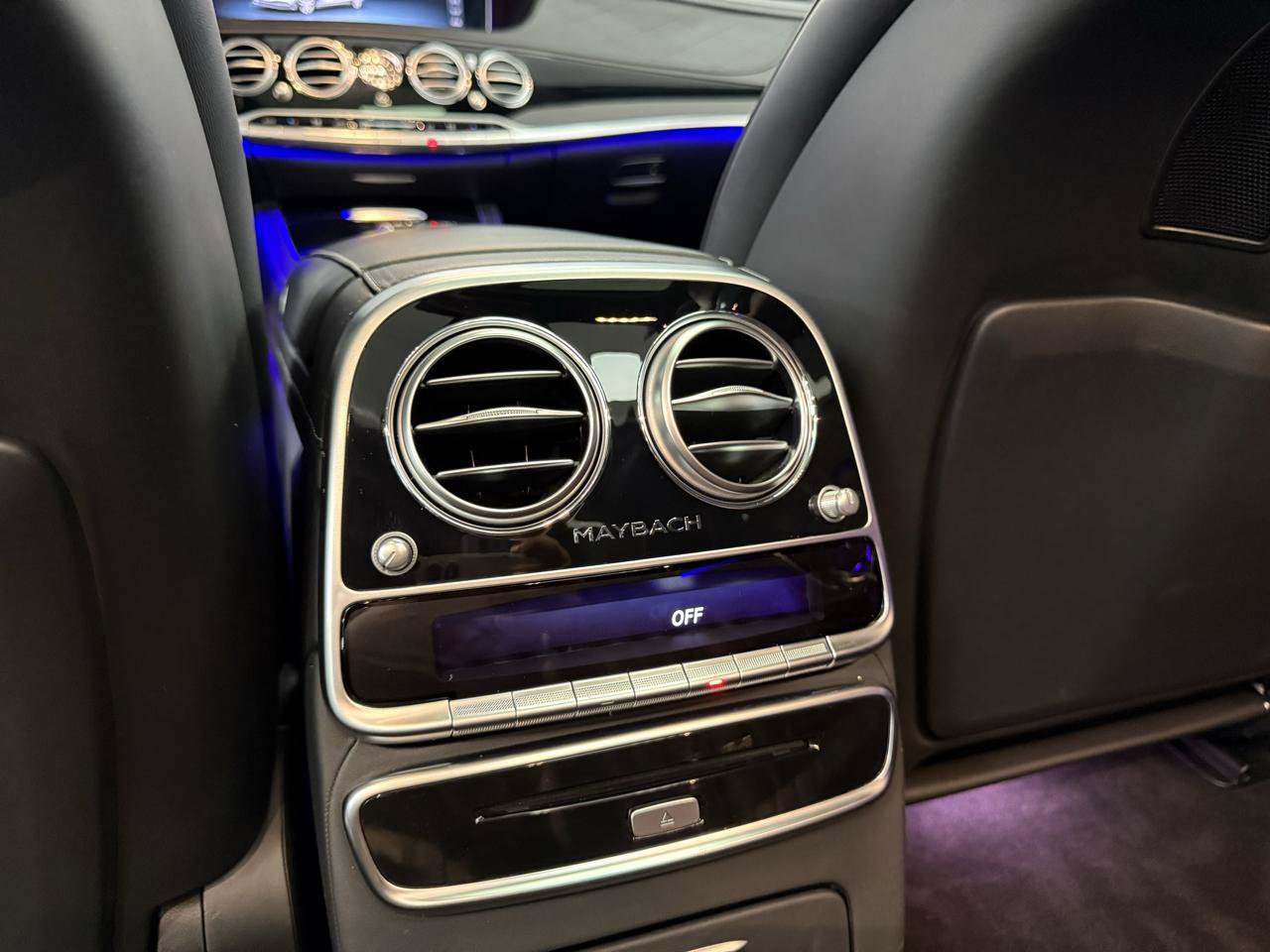 Used 2020 Mercedes-Benz Maybach S 650 image 30