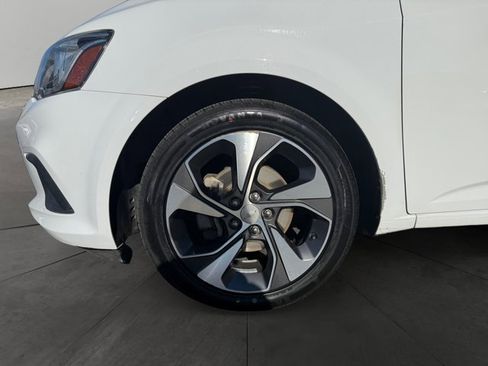 Used 2018 Chevrolet Sonic Premier image 9