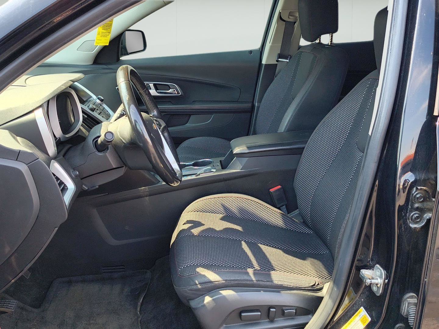 Used 2015 Chevrolet Equinox LT w/ Driver Convenience Package FWD image 5