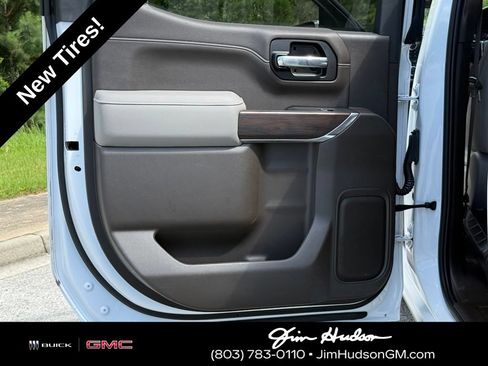 Used 2022 GMC Sierra 1500 SLT w/ X31 Off-Road Package AWD/4WD image 20