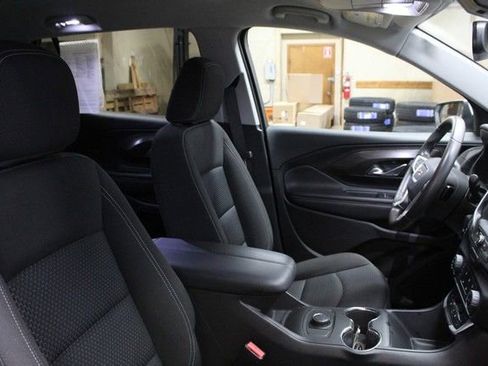 Certified 2024 GMC Terrain SLE AWD/4WD image 10