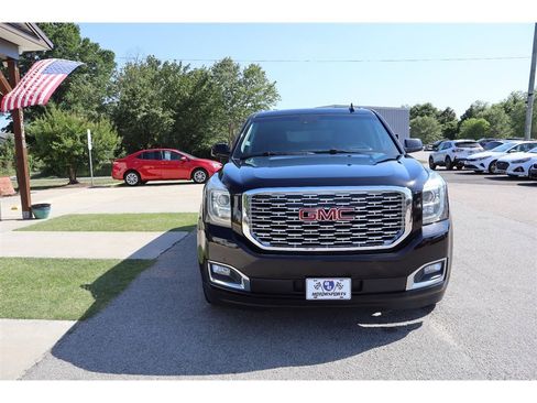 Used 2018 GMC Yukon XL Denali w/ Denali Ultimate Package AWD/4WD image 56